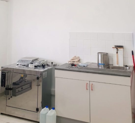 Laboratório - EuroInertes -Produção e venda de inertes em Caldas da Rainha